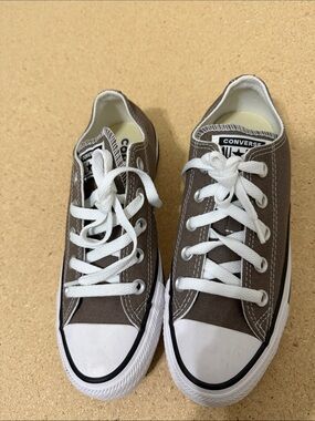 Converse women Brown and White Low Top Sneakers Size 6